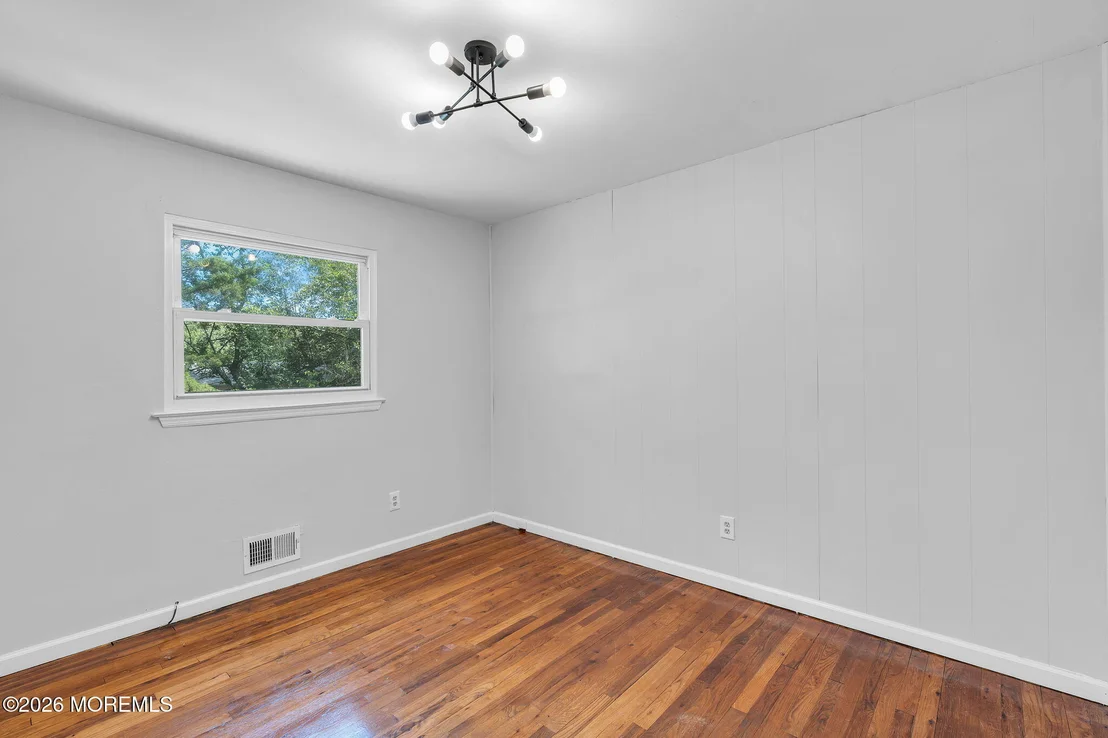 Photo of 995 Hunt Drive