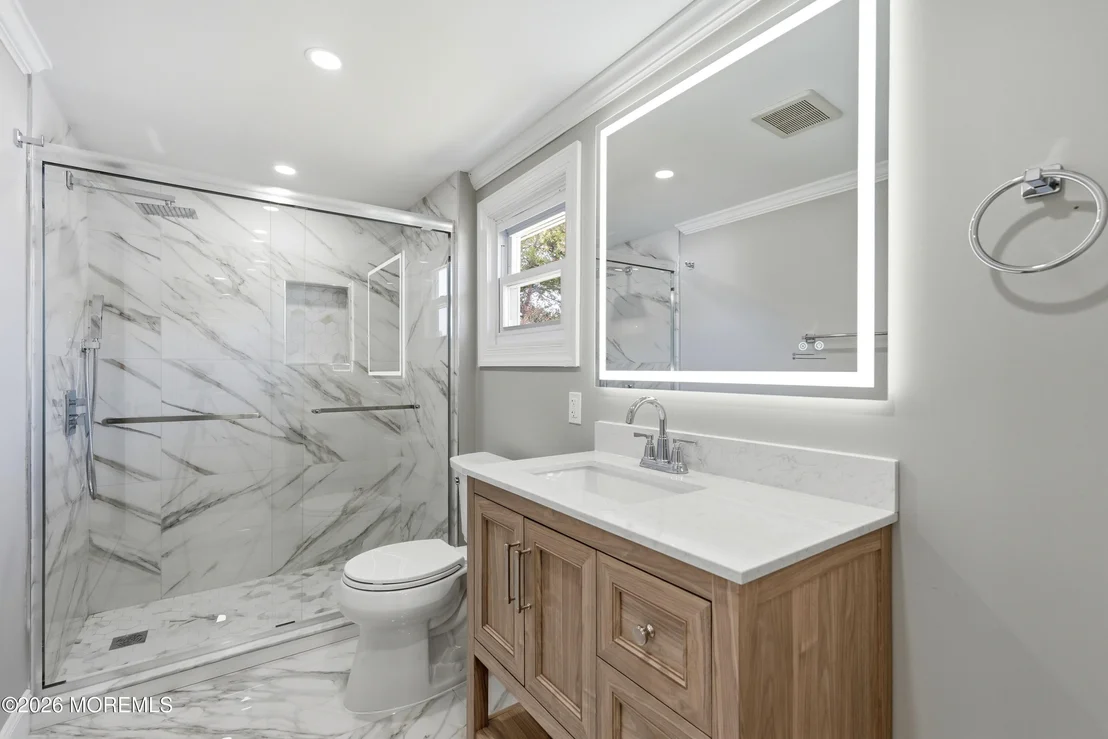 Photo of 429 Saint Thomas Drive