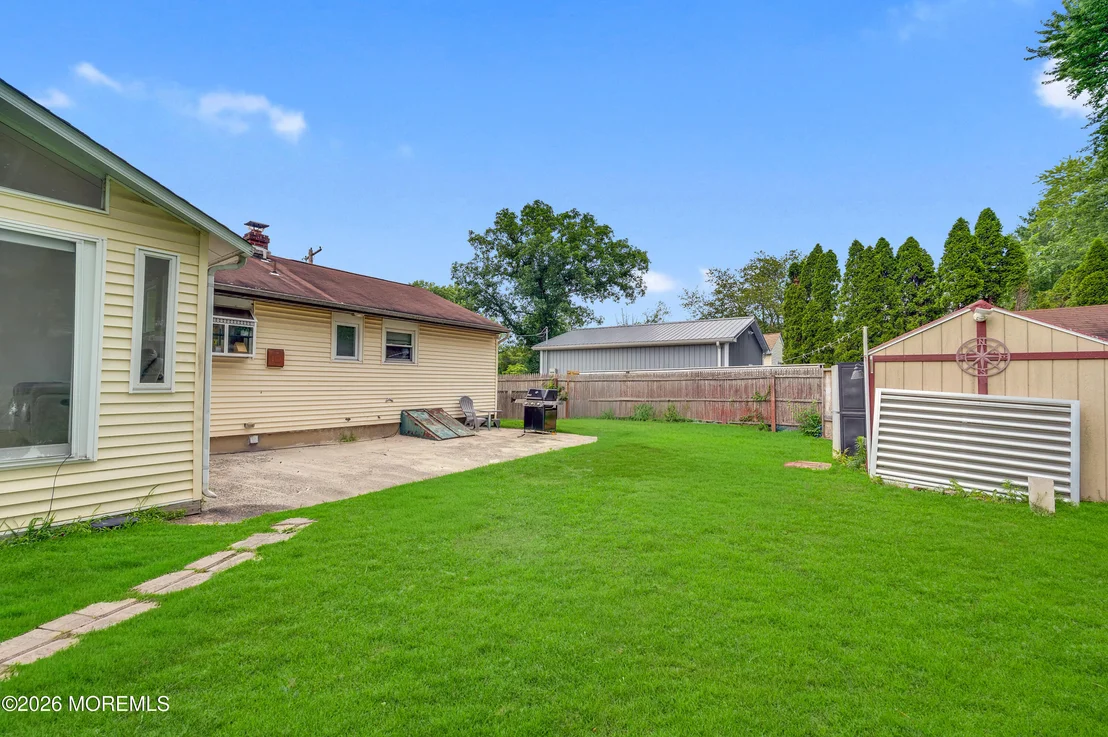 Photo of 11 Lawrence Avenue