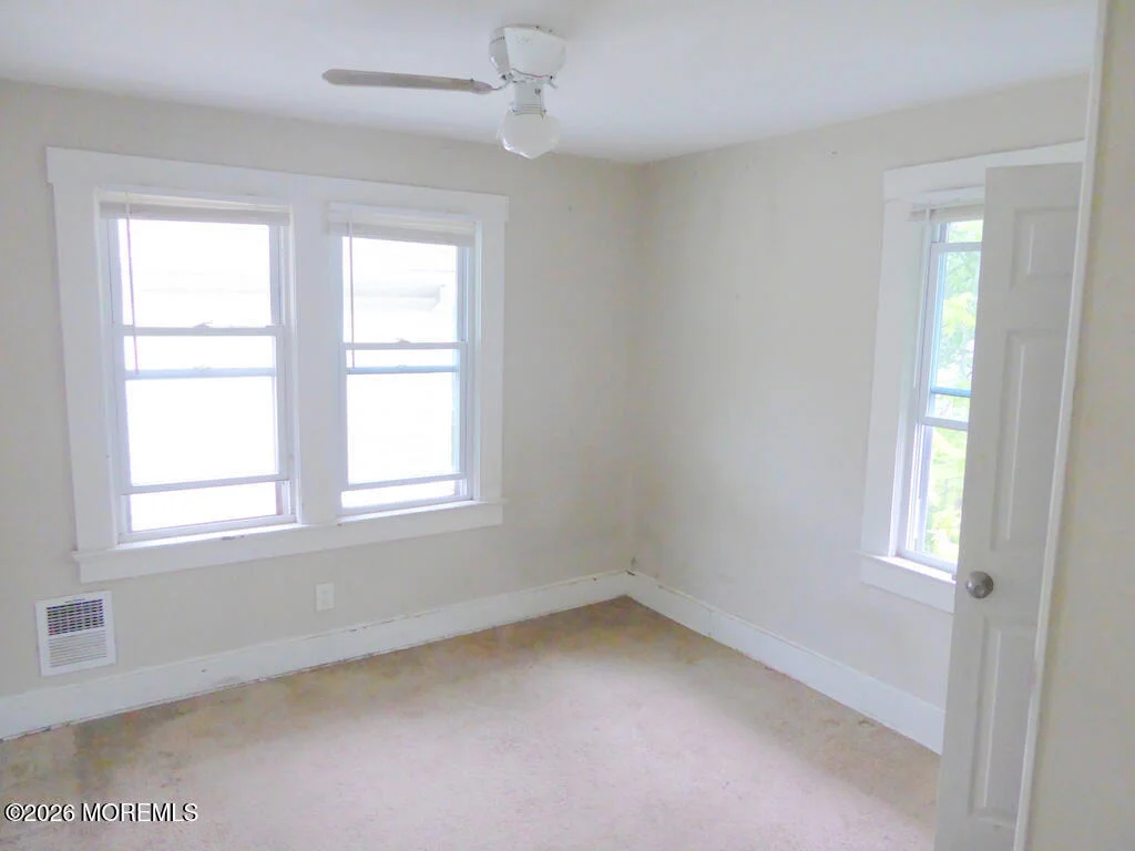 Photo of 1916 Bangs Avenue