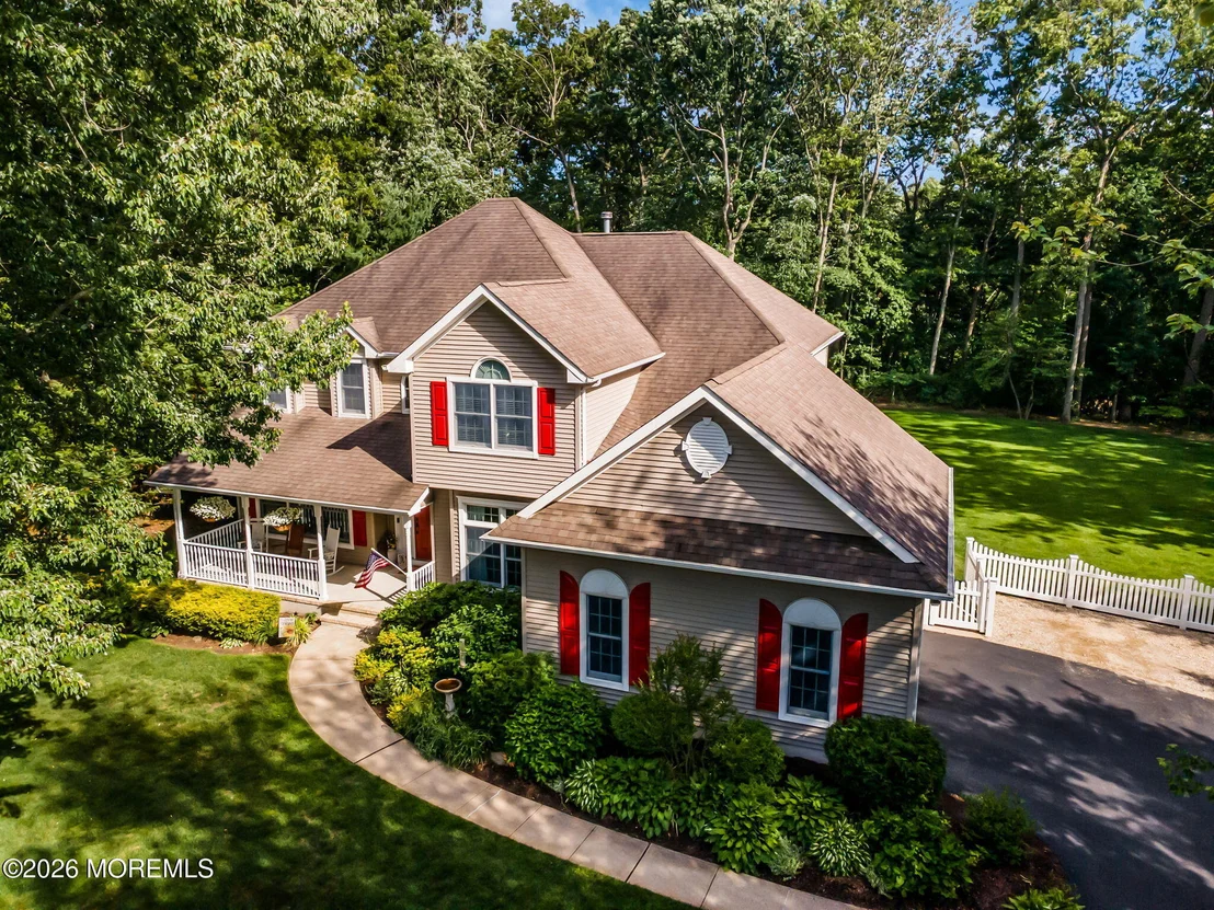 Photo of 2093 Overbrook Drive