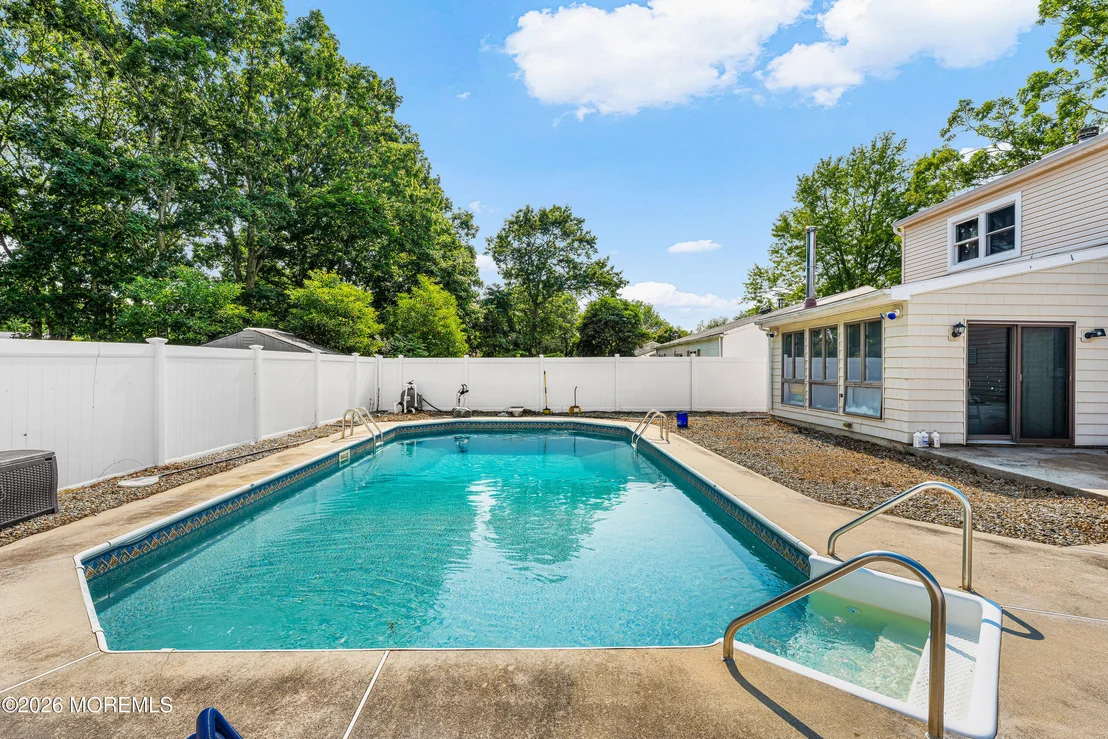 Photo of 4 Nautilus Avenue