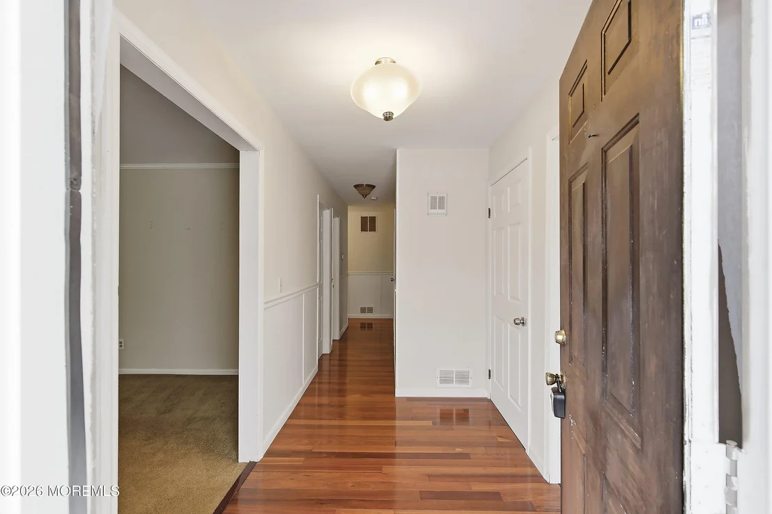 Photo of 638 Freehold Road