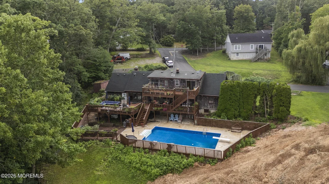 Photo of 30 S Lakeview Drive