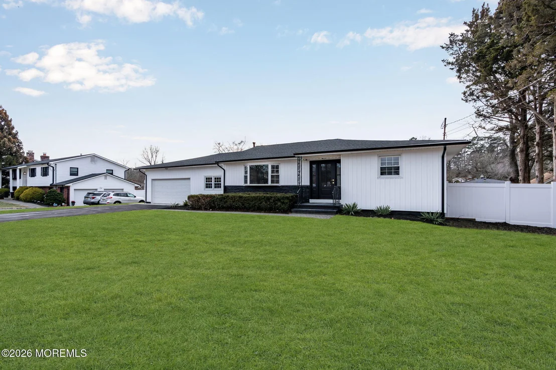 Photo of 684 Brookside Drive