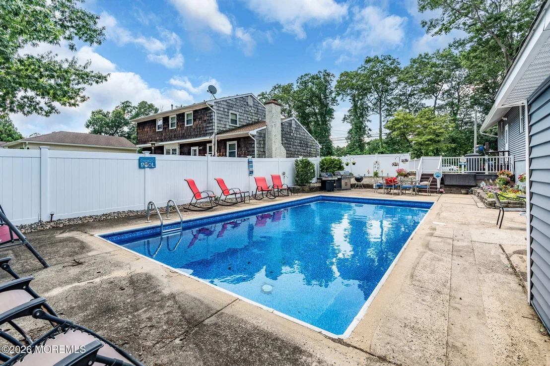 Photo of 241 Old Squan Road