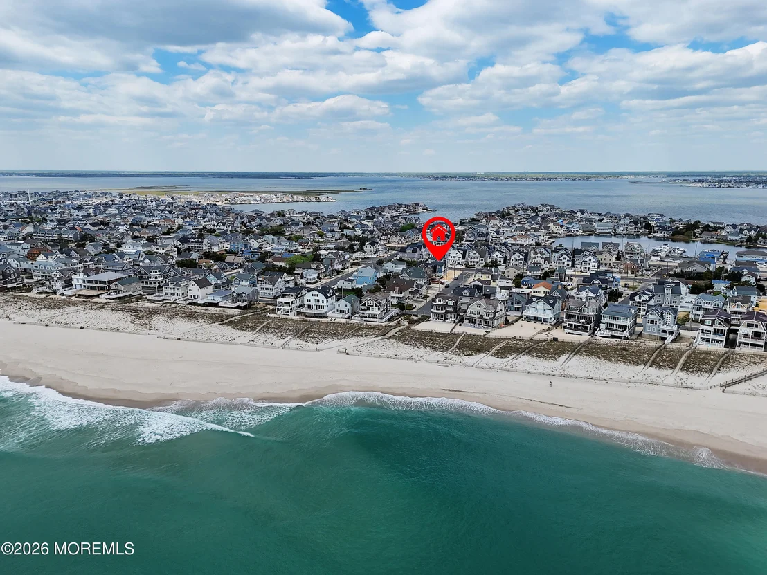 Photo of 116 8th Avenue