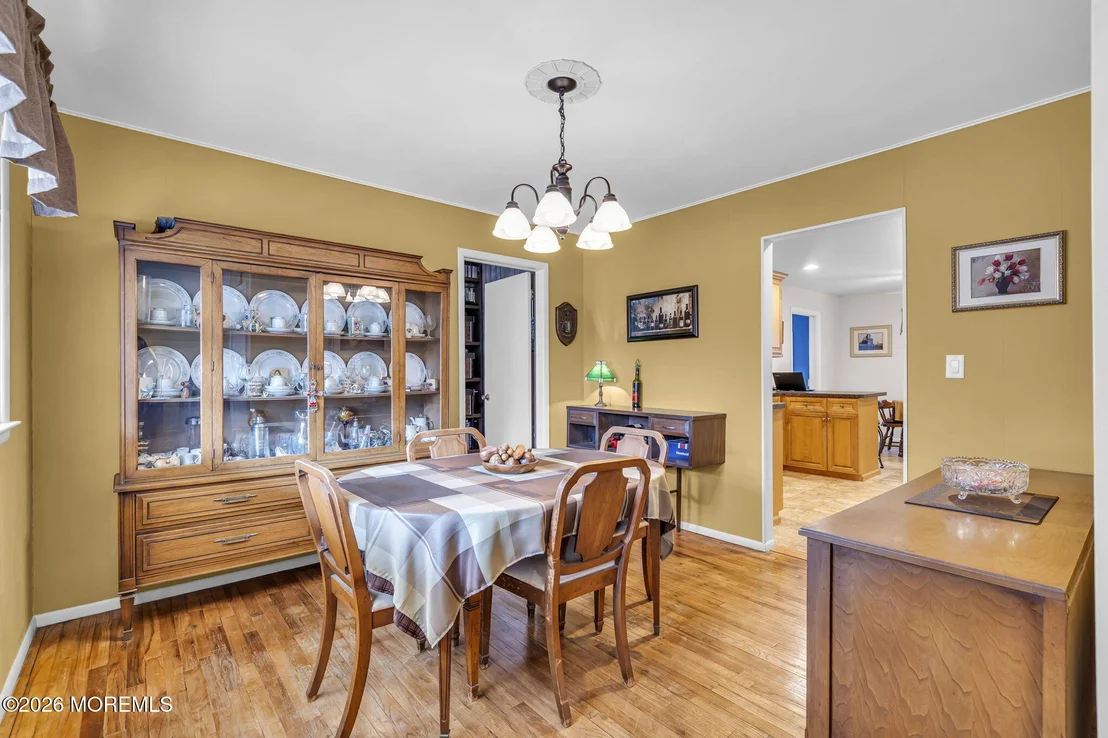 Photo of 307 Clearstream Road