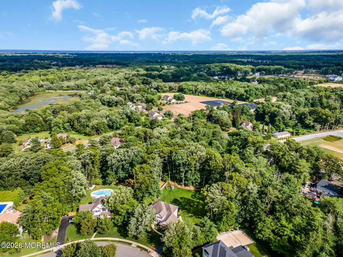 Photo of 2093 Overbrook Drive