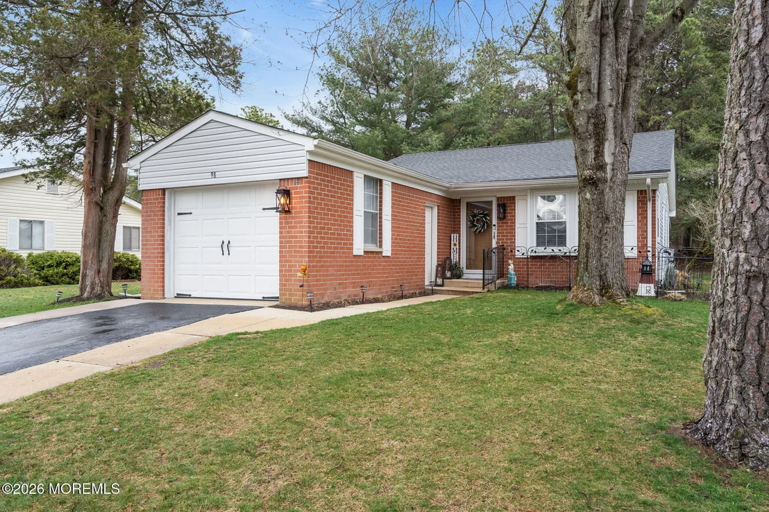 Photo of Unit 98 at 98 Constitution Boulevard