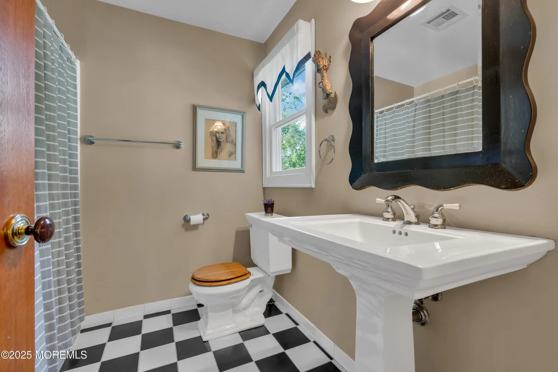 Photo of 2403 Riverside Terrace