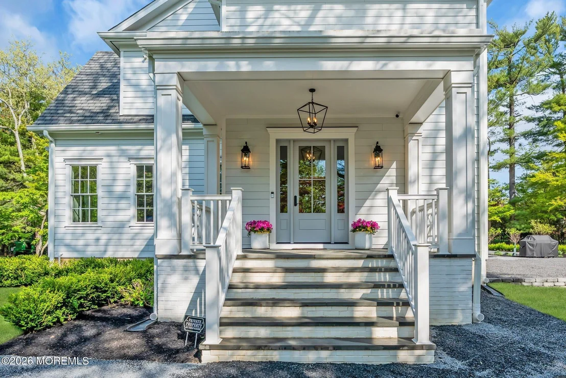 Photo of 13 Buttonwood Lane