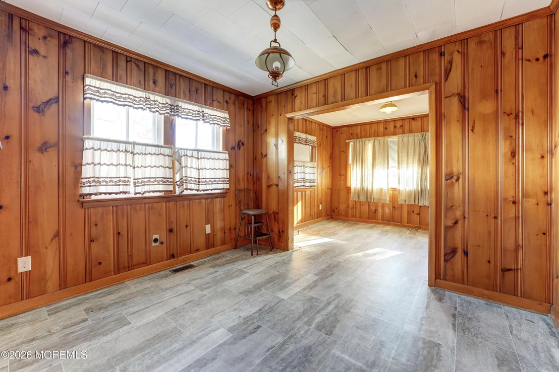 Photo of 574 Central Avenue