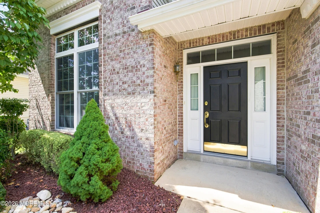 Photo of 16 Bay Hill Road