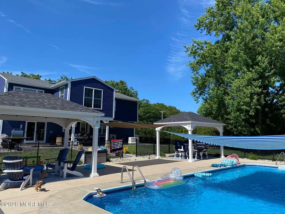 Photo of 443 Bennetts Mills Road