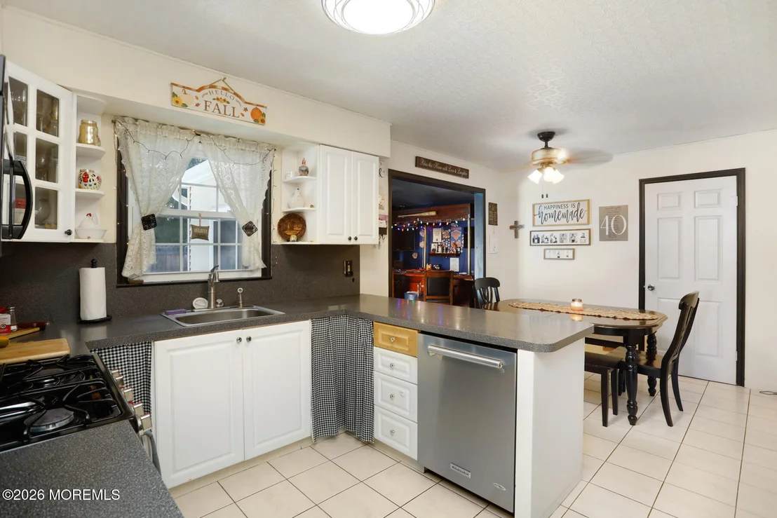 Photo of 87 Concord Circle
