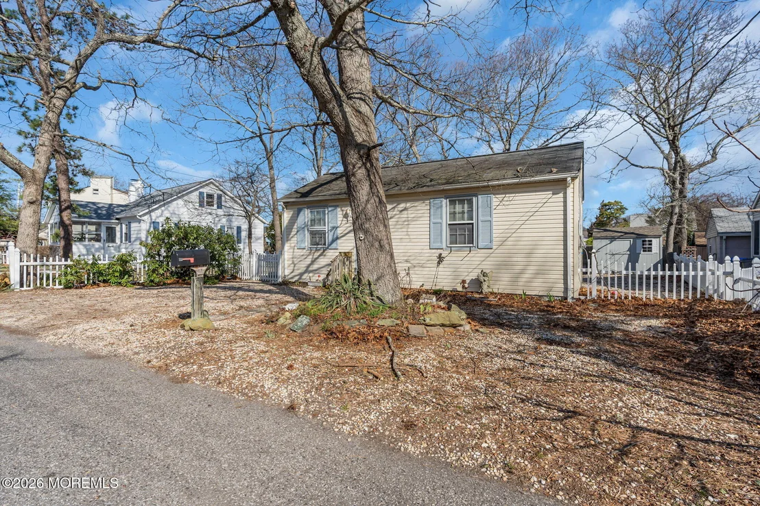 Photo of 488 Mohawk Drive