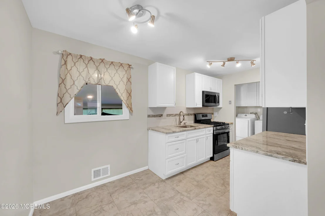 Photo of 271 Sky Manor Boulevard