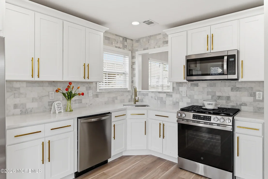 Photo of 3333 Deep River Lane