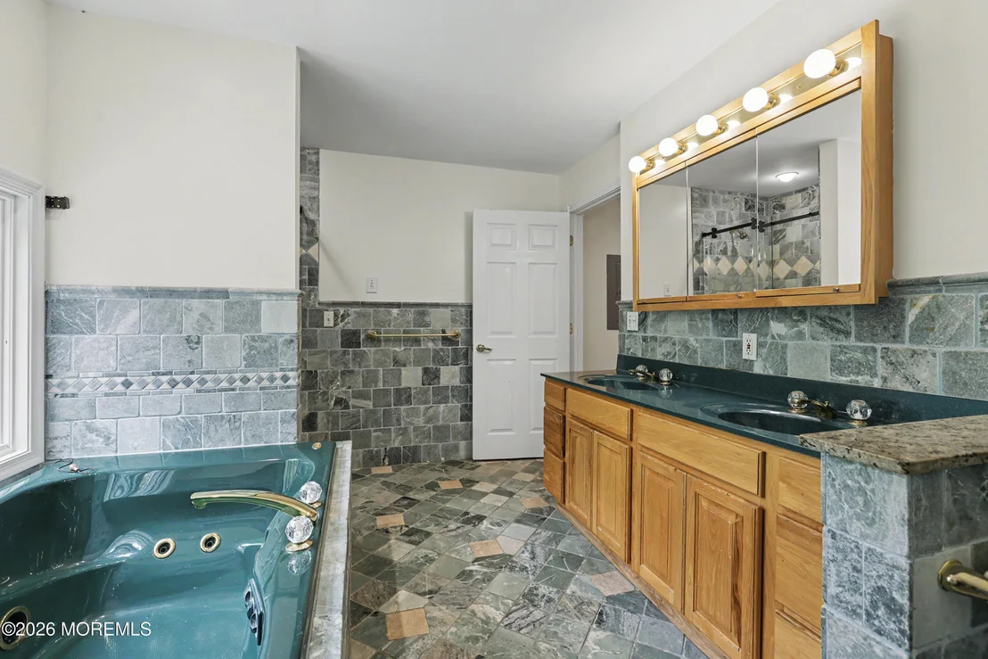Photo of 700 Wright Debow Road