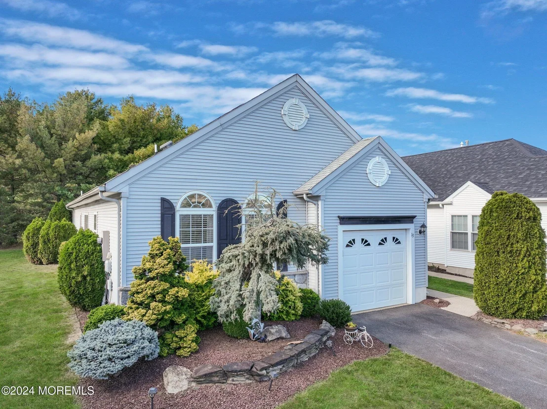 Photo of 13 Gabriella Circle