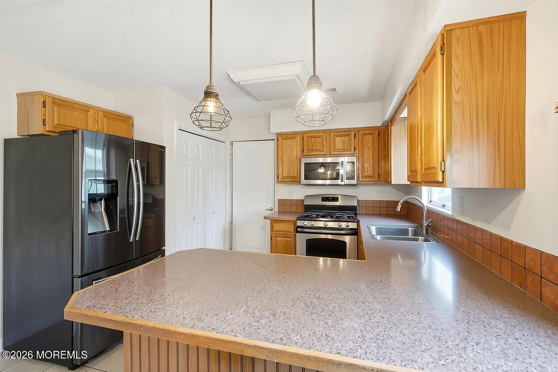 Photo of 2115 Cedarview Drive