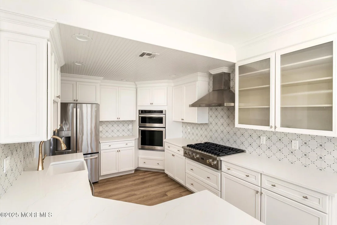 Photo of 673 Bayview Drive