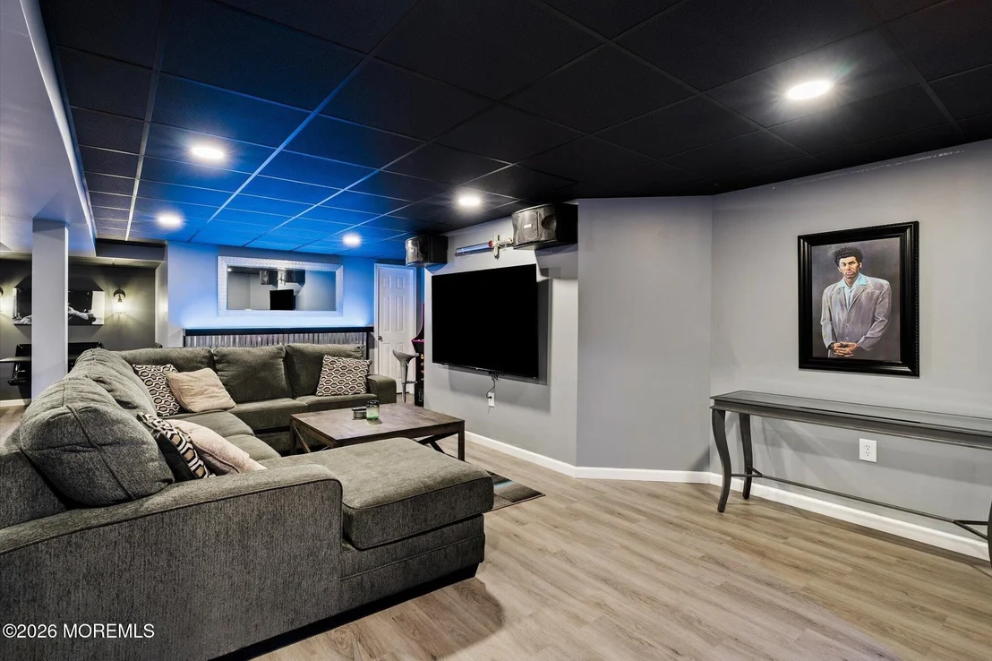 Photo of 5 Pin Oak Drive