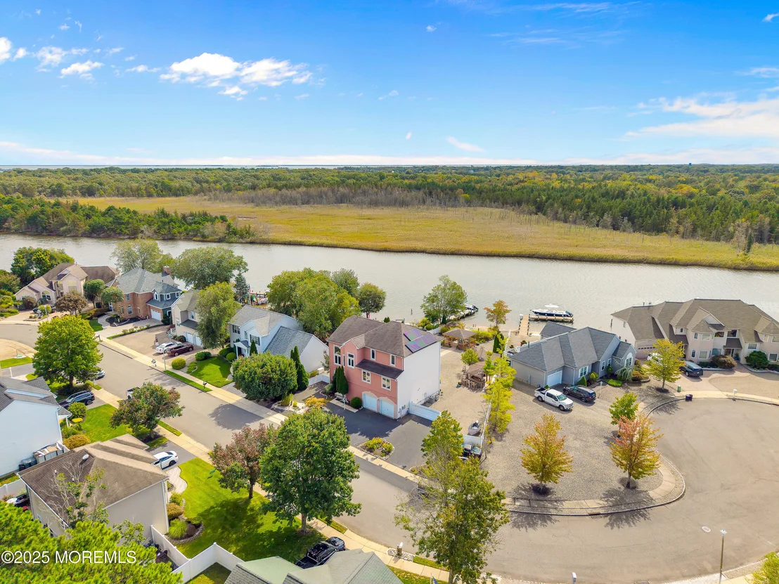 Photo of 741 S River Drive