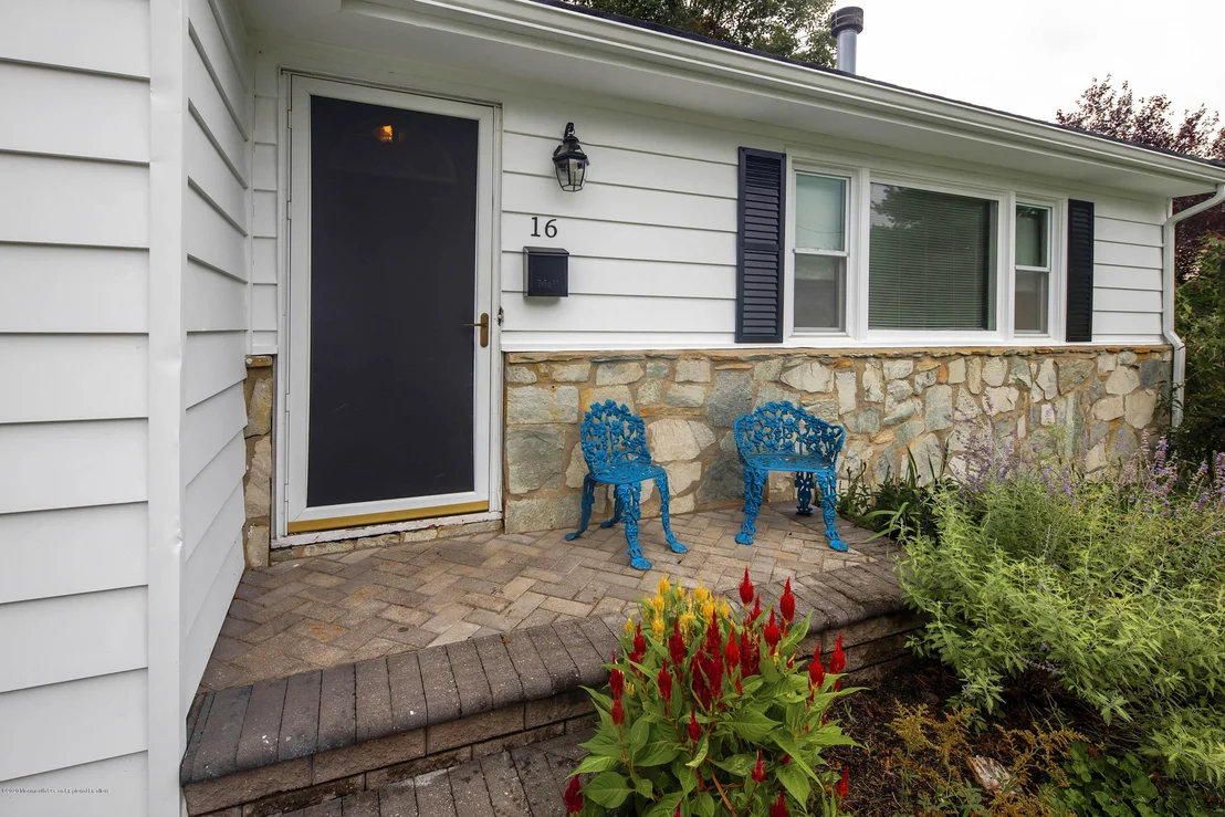 Photo of 16 Springfield Avenue