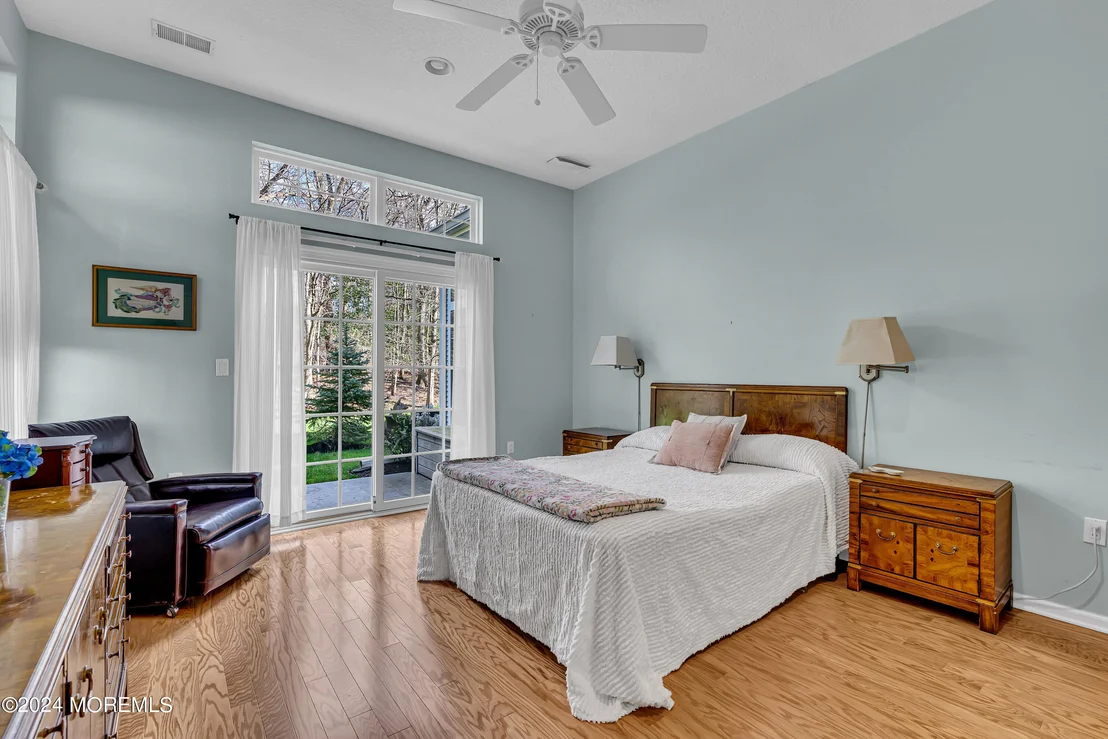 Photo of 2584 Collier Road
