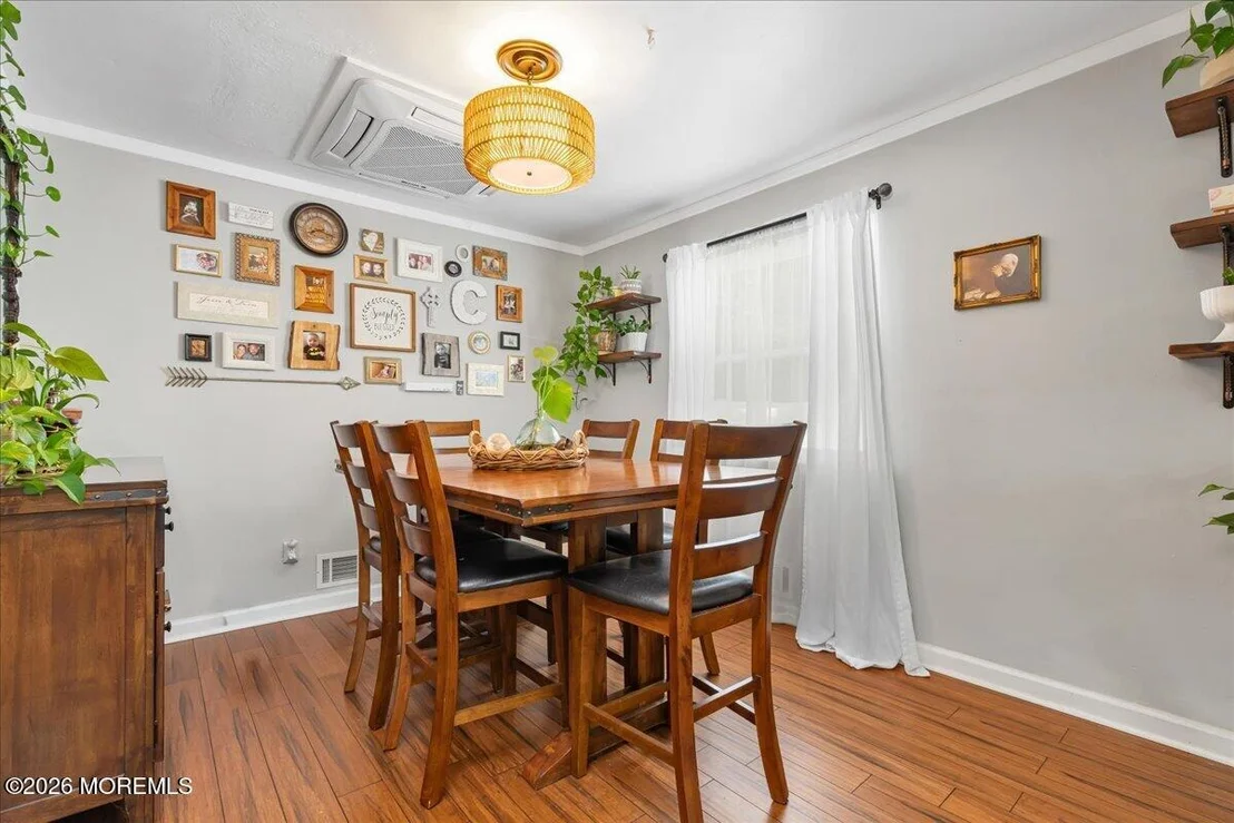 Photo of 48 Cresci Boulevard