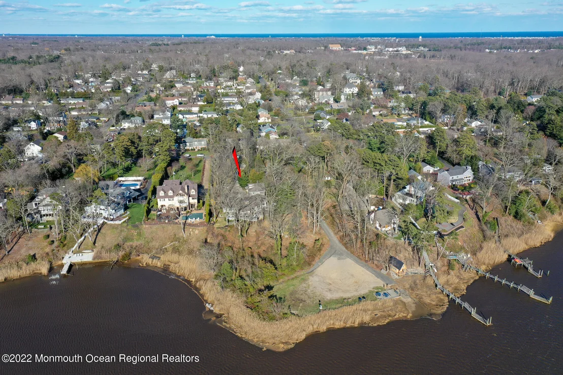 Photo of 2409 Riverside Terrace