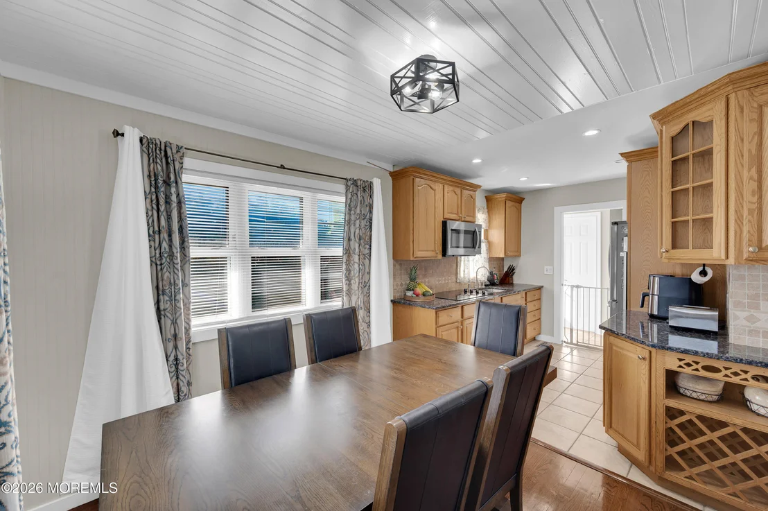 Photo of 609 Adamston Road