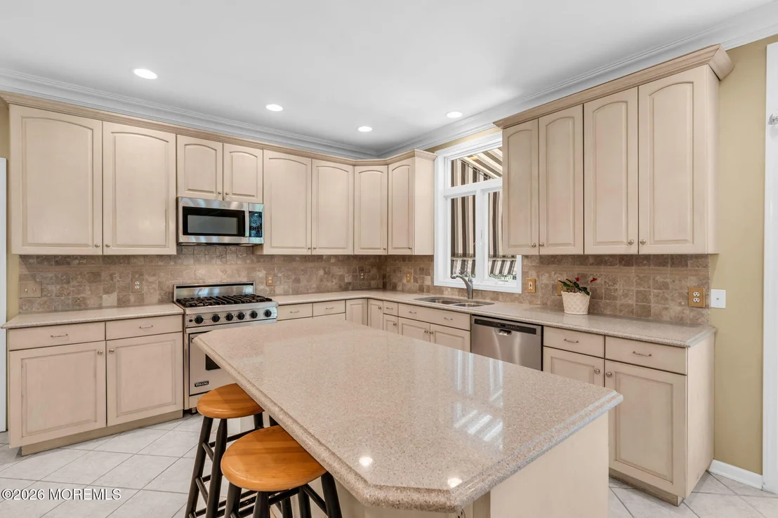 Photo of 28 Arbor Way