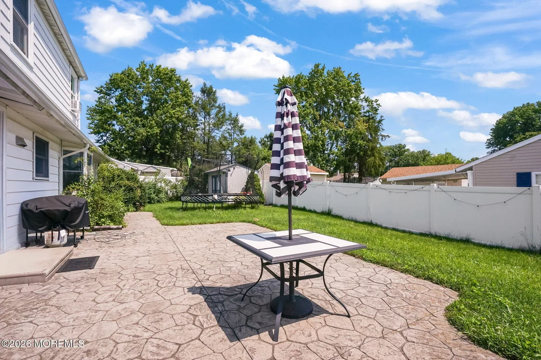 Photo of 18 Oak Landing Road
