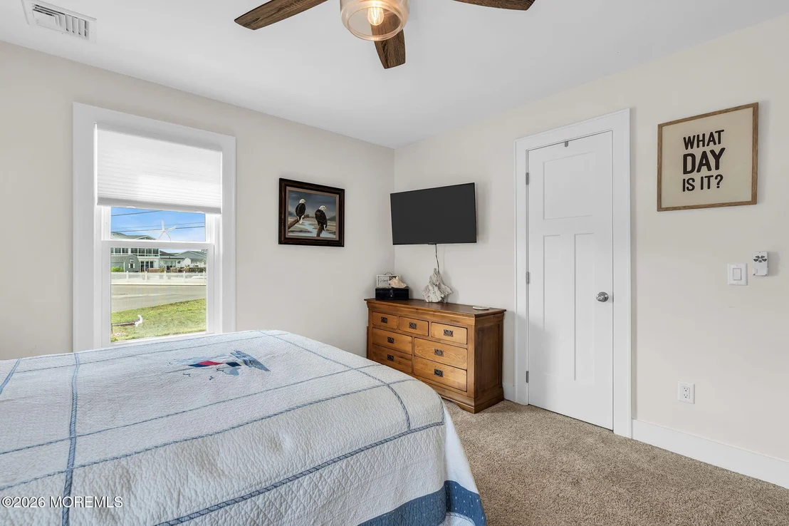 Photo of 237 Bay Shore Drive