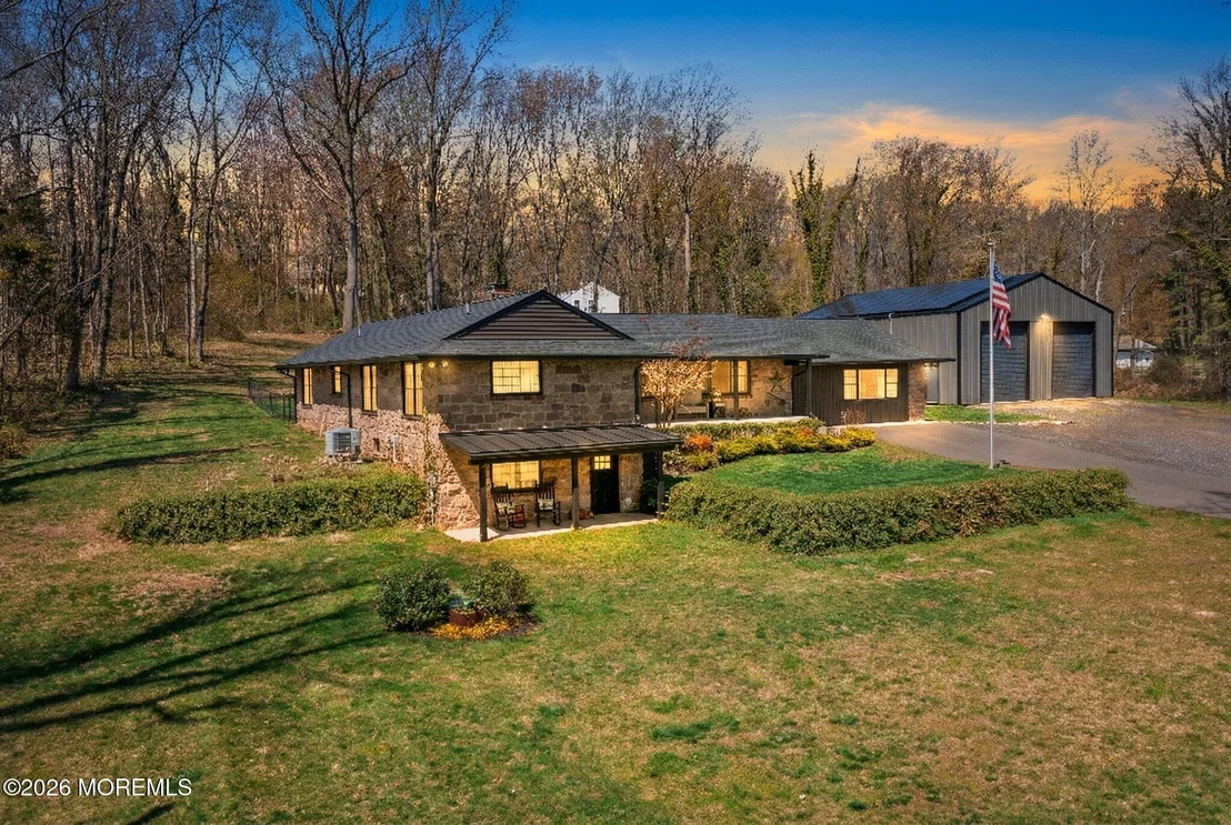 Photo of 158 Larrison Road