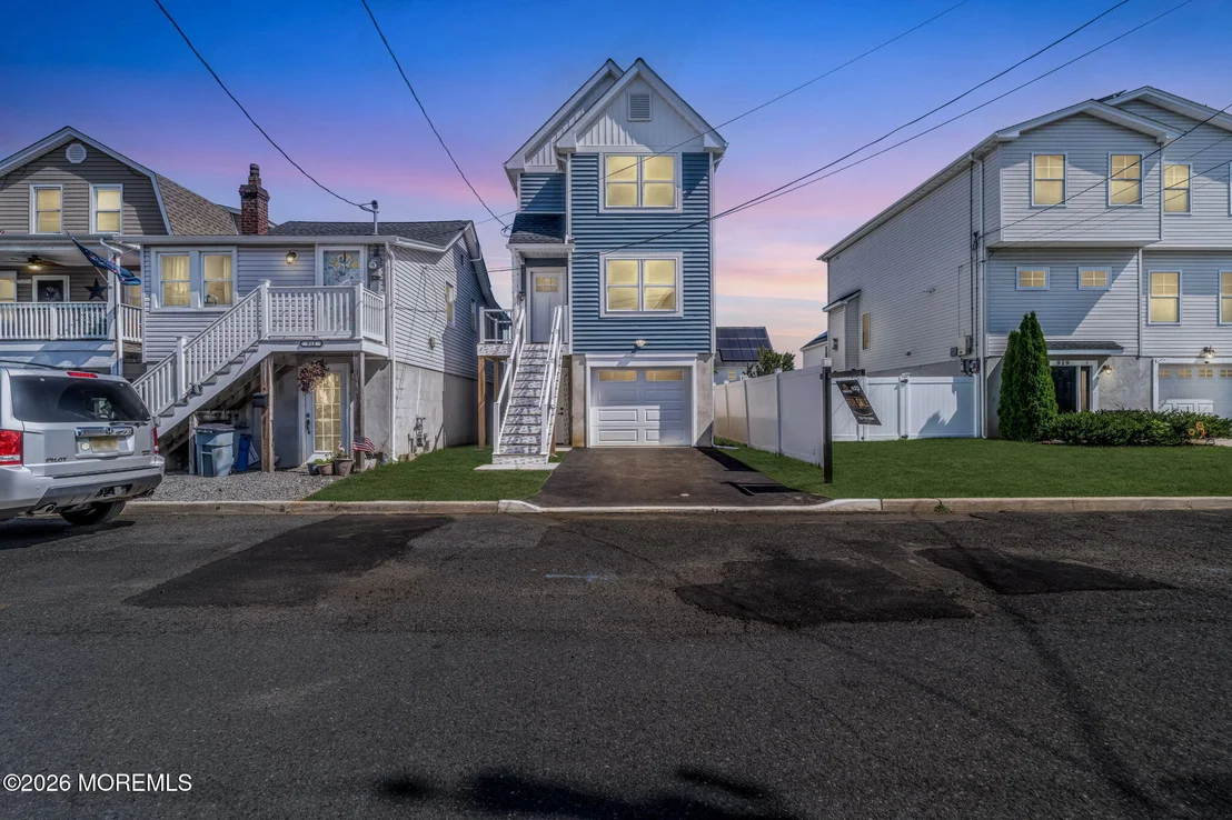 Photo of 917 5th Street