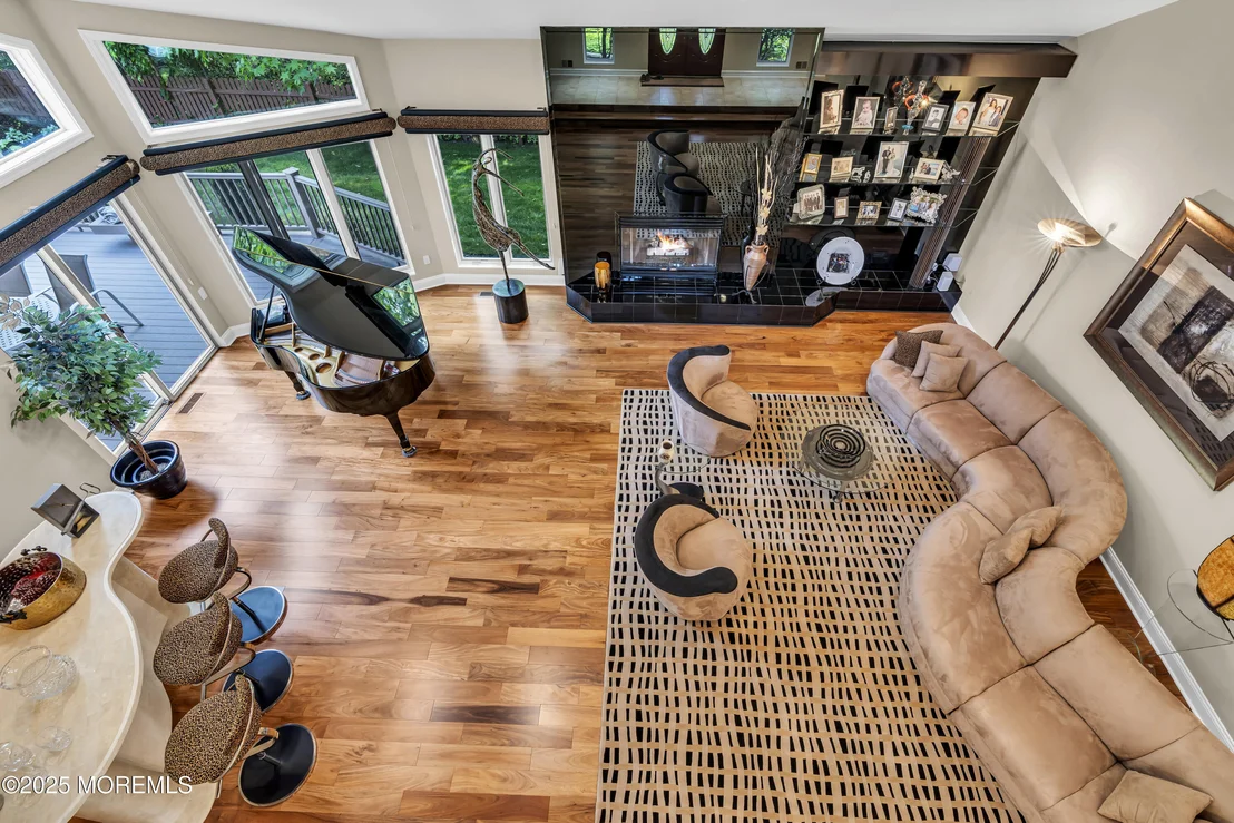Photo of 635 Winding River Road
