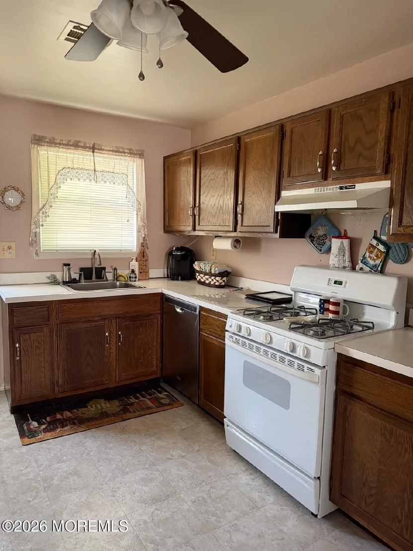 Photo of 276 Costa Mesa Drive