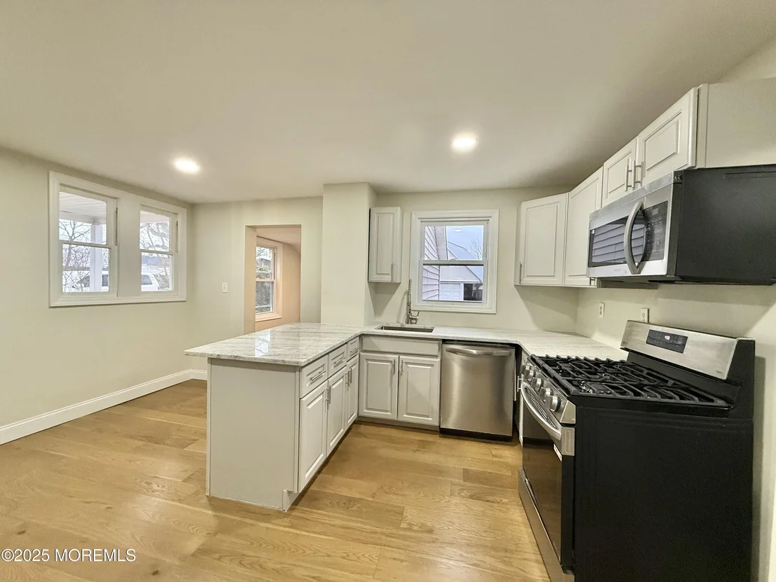Photo of 30 Maple Avenue