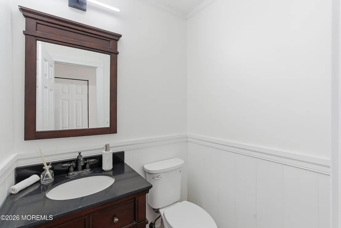Photo of 565 Buttonwood Drive