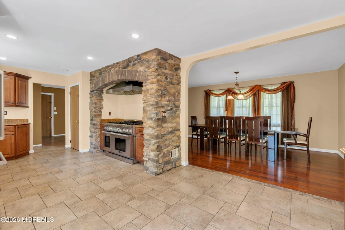Photo of 205 Frank Applegate Road