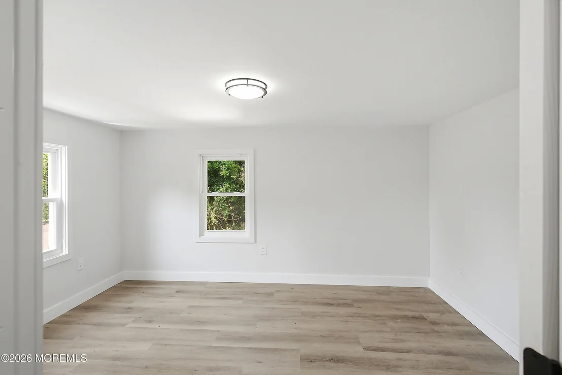 Photo of 164 Maple Avenue