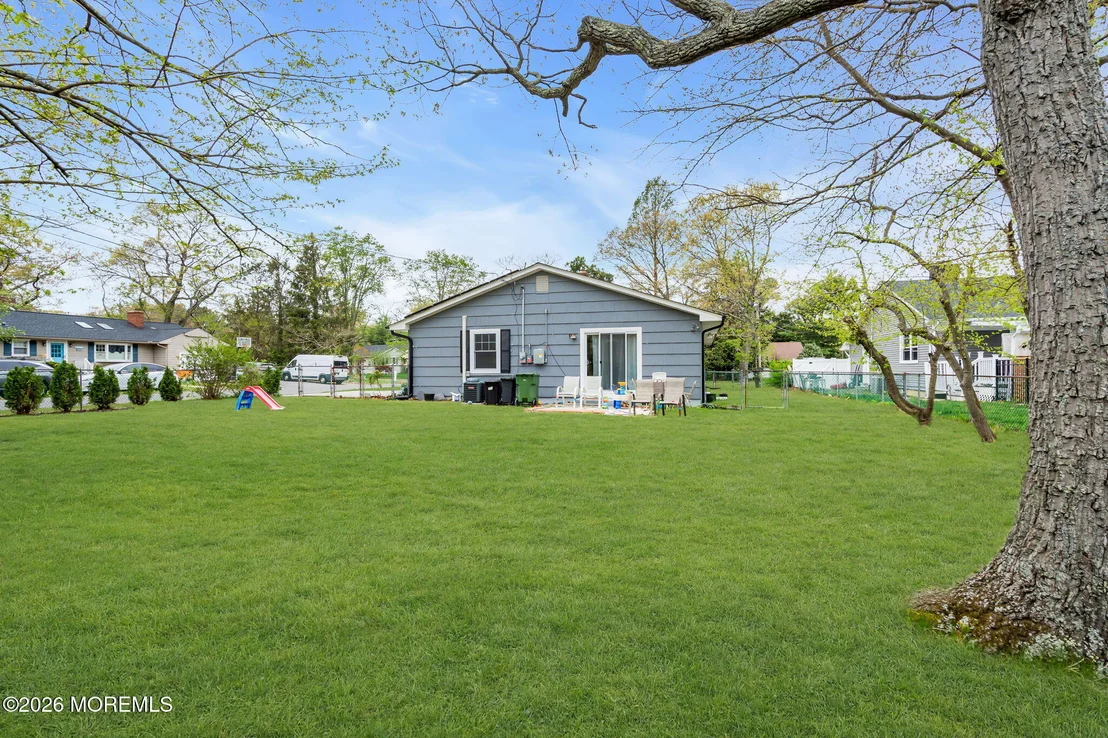 Photo of 300 Linden Avenue