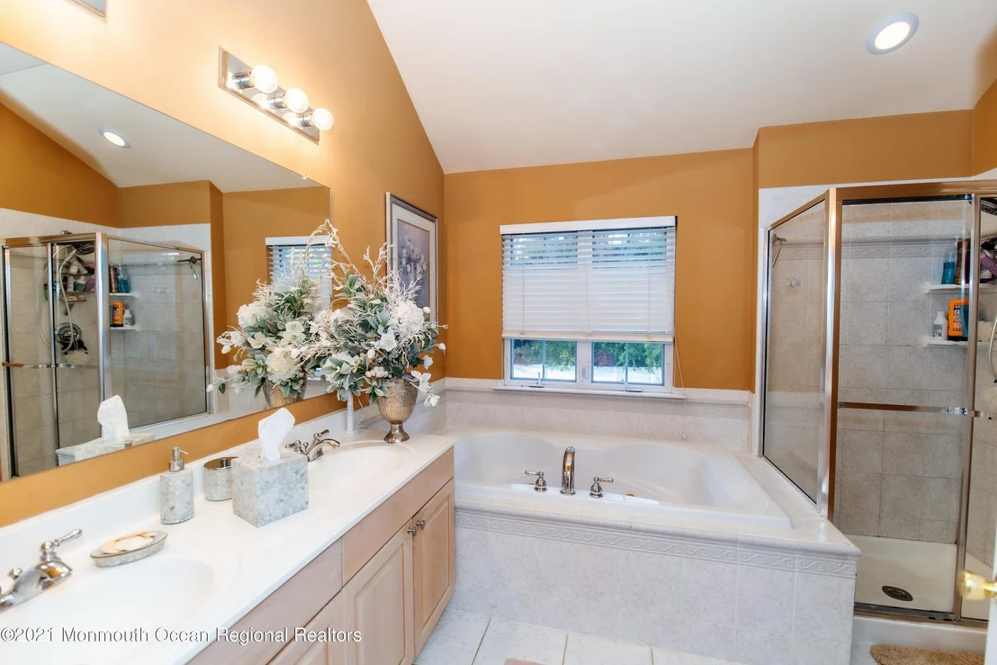 Photo of 607 Windcrest Court