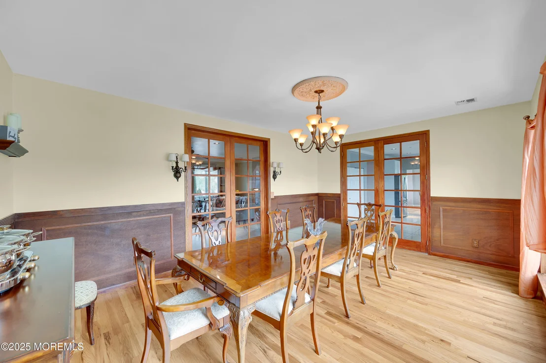 Photo of 741 S River Drive