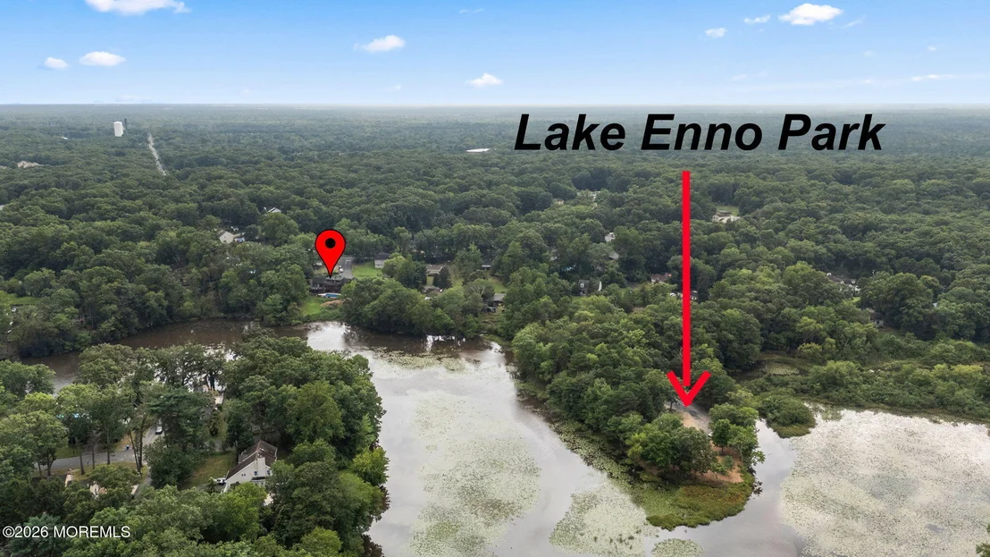 Photo of 30 S Lakeview Drive