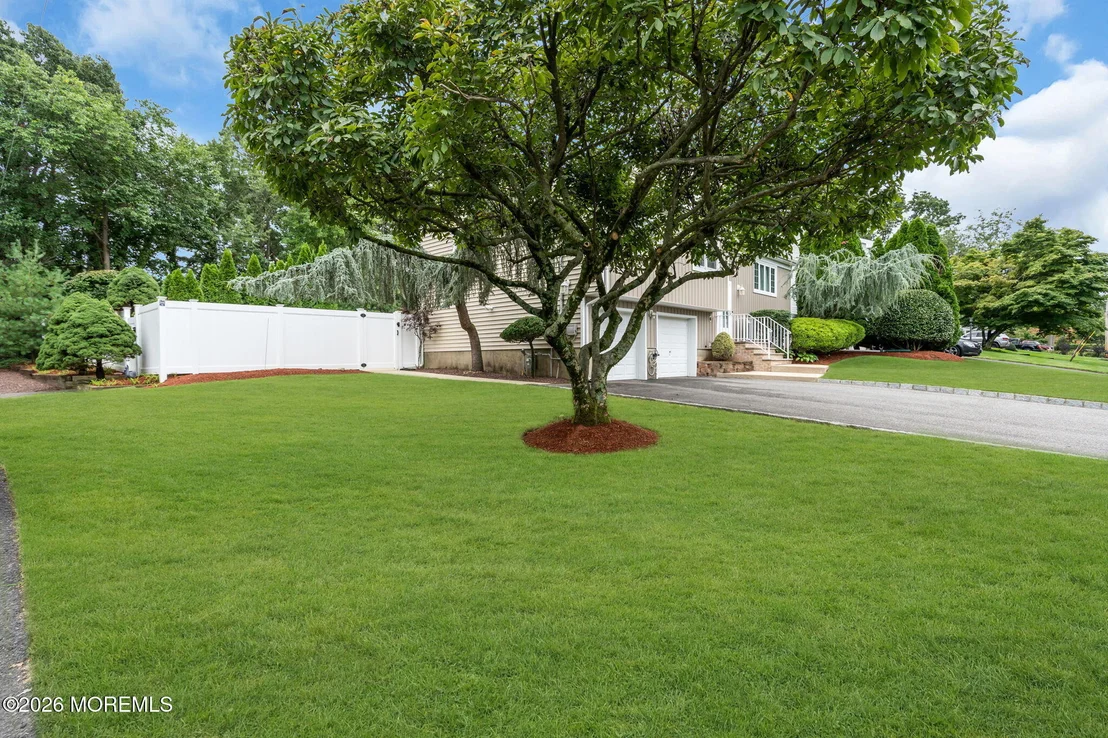 Photo of 205 Arizona Drive